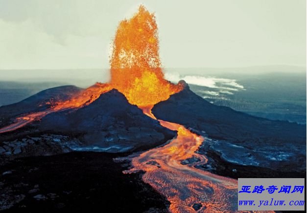 世界最高火山 冒纳罗亚火山