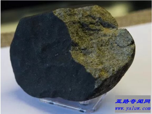 珀斯,苏格兰 (大约重量: 11 KG)