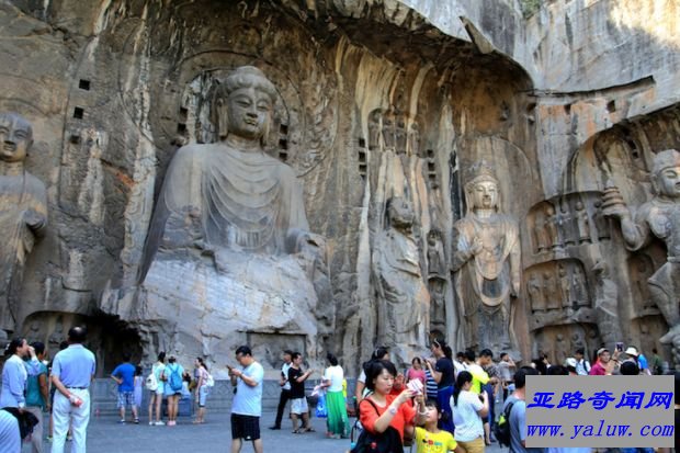 龙门石窟寺