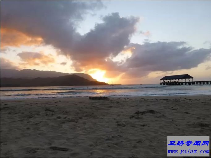 夏威夷最美丽的海滩排行榜：考艾岛哈纳雷湾海滩