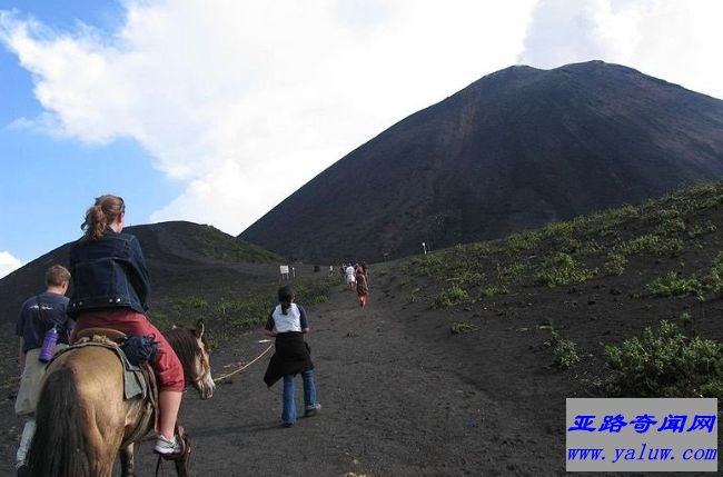 帕卡亚火山