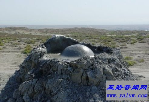 阿塞拜疆的泥火山 