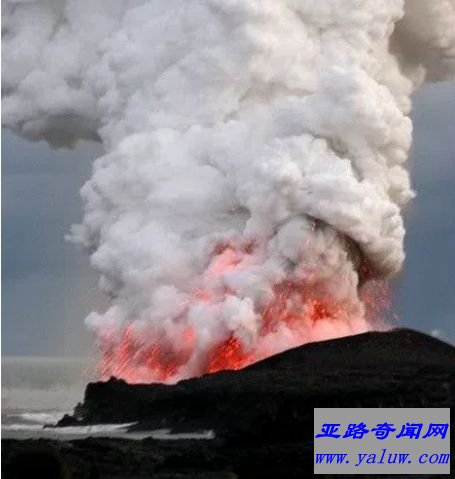 安托法拉火山，阿根廷(大约高度:21,161英尺)