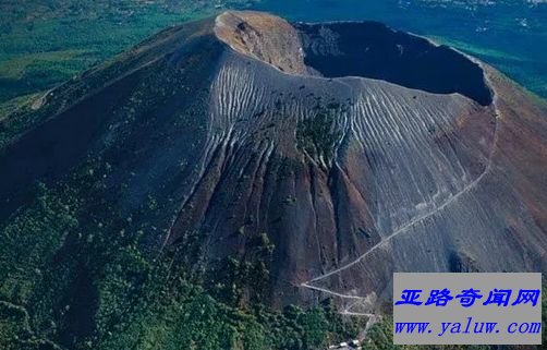 维苏威火山