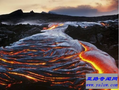 世界上最具破坏力的超级火山 黄石公园超级火山爆发可能埋没整个美国