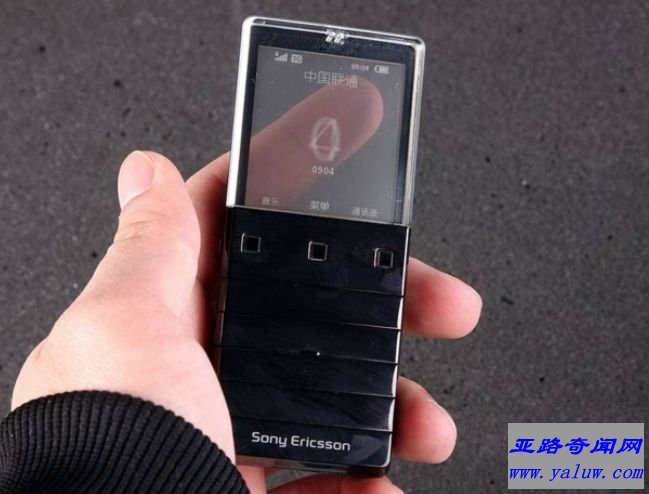 2009 年 SonyEricsson x5 手机