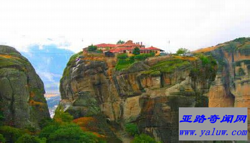 空中之城梅泰奥拉(Meteora)